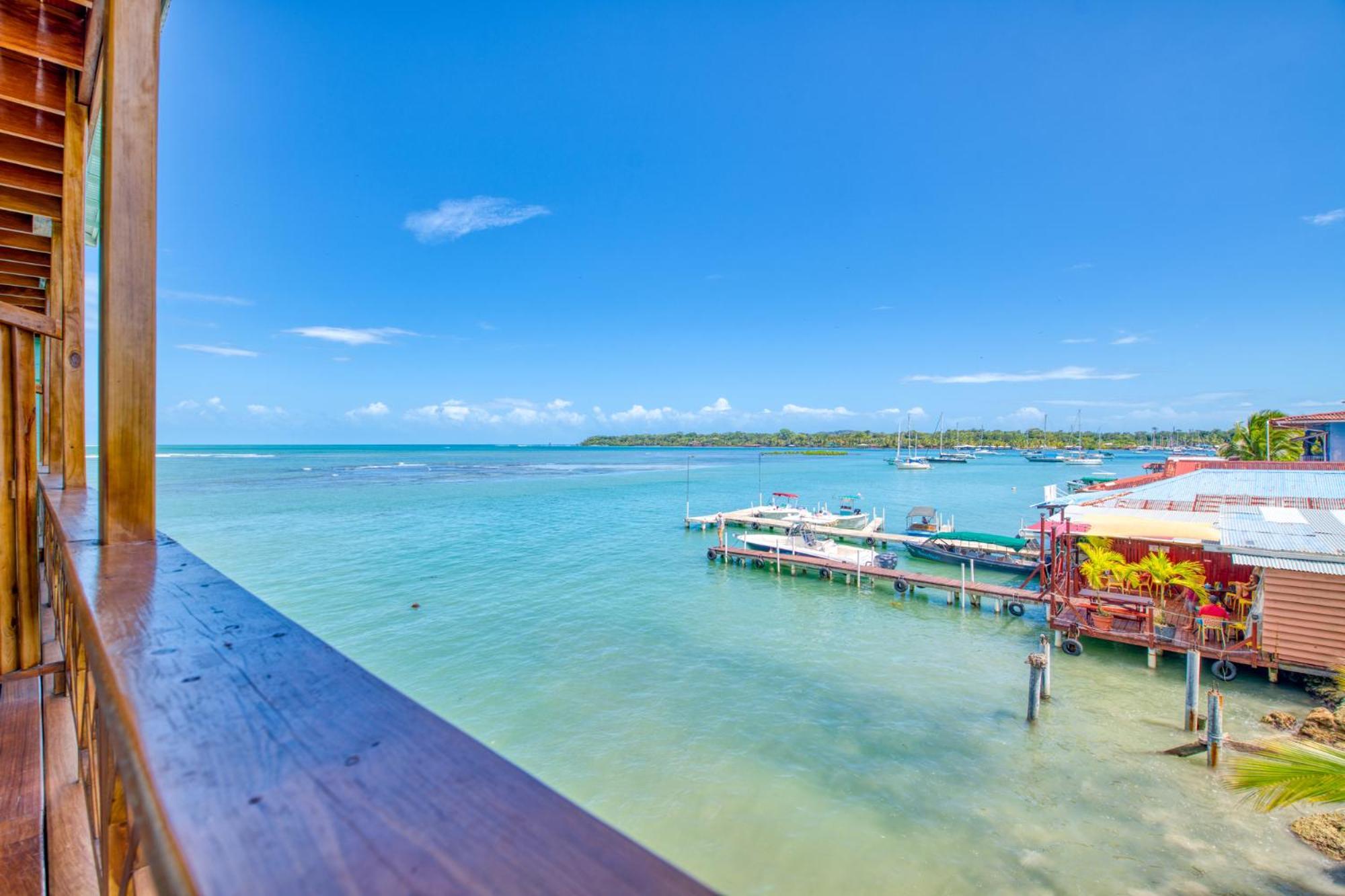 Bambuda Bocas Town Exterior foto